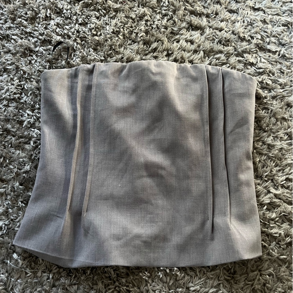 Strapless top